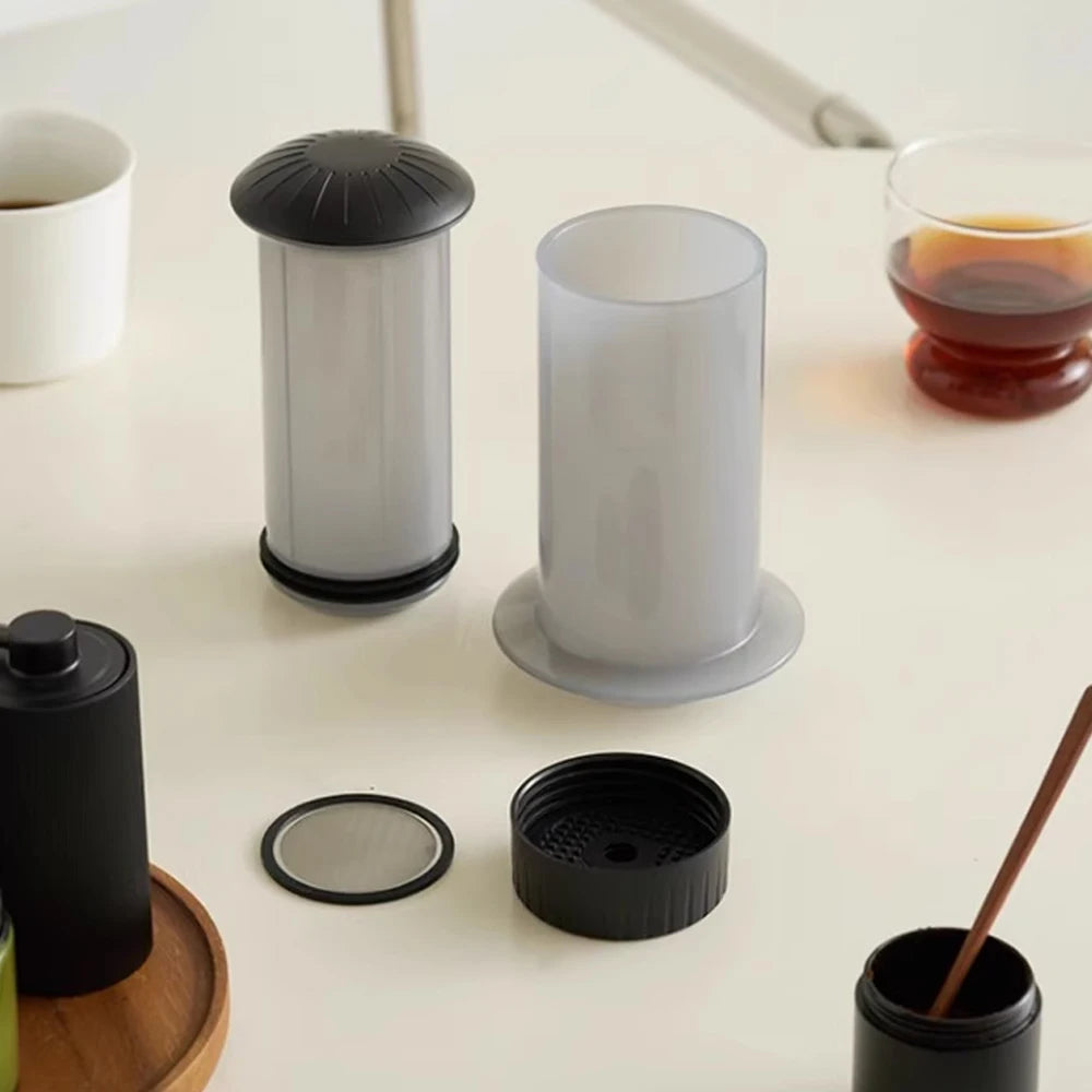 أدوات تحضير القهوة الفرنسية المحمولة، ماكينة تحضير قهوة الإسبريسو بتقنية التقطير الهوائي، مع 50 قطعة من ورق الترشيح.