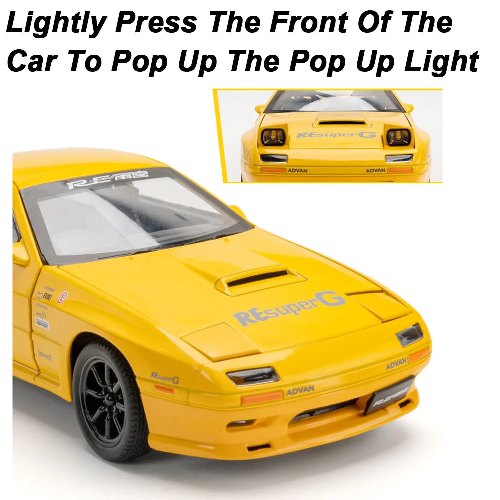 سيارة مازدا RX7 موديل 1:24 من سبائك معدنية مصبوبة بحروف D الأولية مع نموذج سحب للخلف ومجموعة من الأصوات والإضاءة كهدية للأولاد