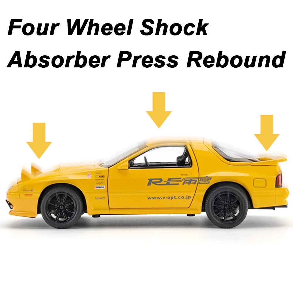 سيارة مازدا RX7 موديل 1:24 من سبائك معدنية مصبوبة بحروف D الأولية مع نموذج سحب للخلف ومجموعة من الأصوات والإضاءة كهدية للأولاد